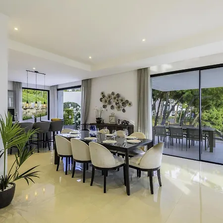 ヴィラ Villa Benahavis ベナアビス